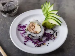 Tuna con phila roll (6 piezas)
