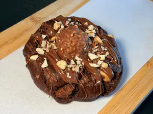 Cookie de chocolate, avellanas y Ferrero