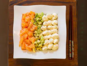 Sushi salad de salmón