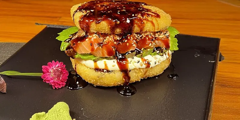 Zhao Sushi Burger And Hot Dog Tigre