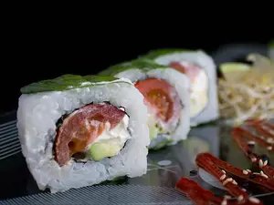 Caprese Roll