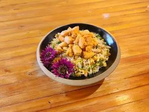 Chow Fan Salmón