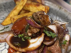 Lomo salteado