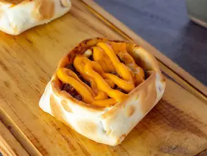 Canastita de carne con cheddar
