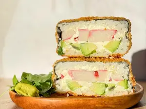 Kani-kama Burger sushi