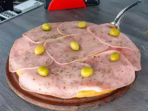 Pizza con jamón