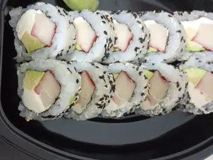 New roll salmon cocido 10
