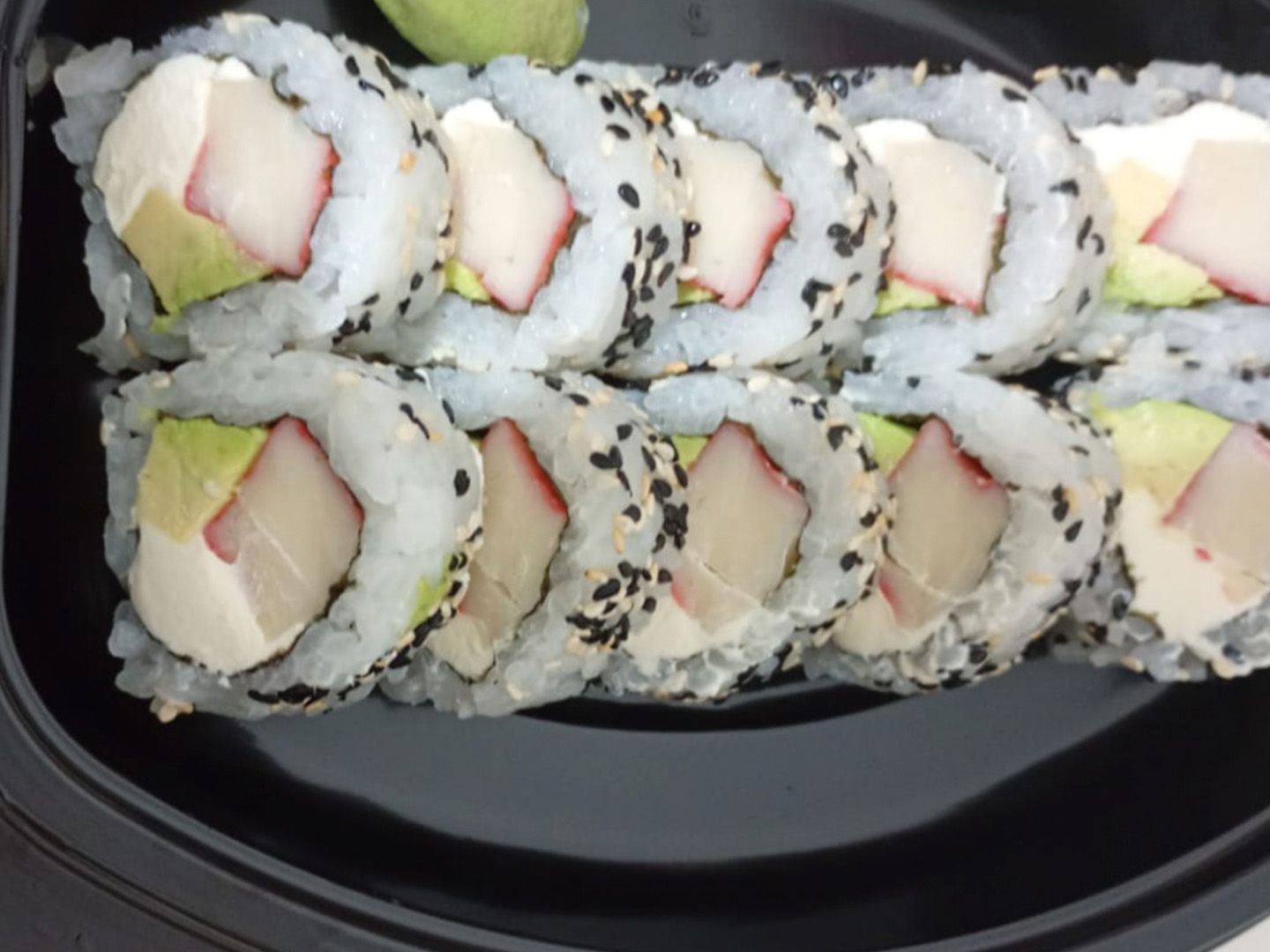 New roll salmon cocido 10