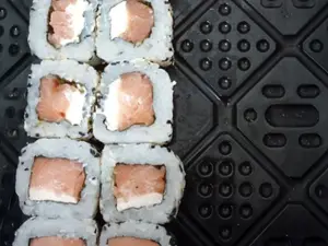 Philadelphia roll por 10